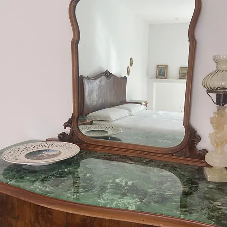 公寓 La Casa Di Nonna Celeste 布林迪西